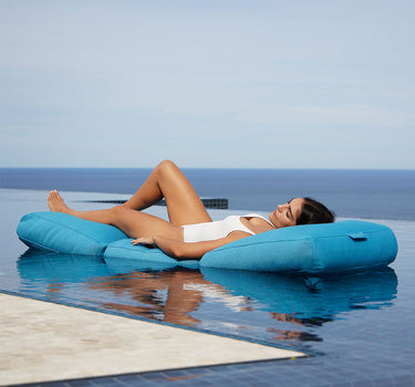 Drijvende lichte matras