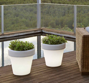 RONDE PLANTENBAK MET MAGNOLIA LICHT 45