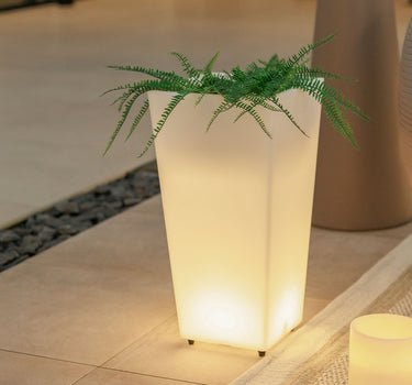 Hoge bloempot met licht Melisa
