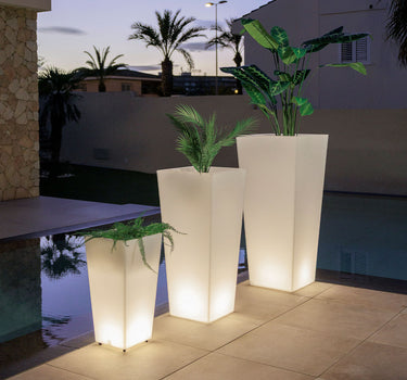 Hoge bloempot met licht Melisa