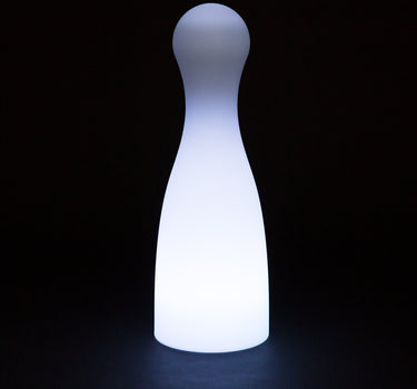 LAMP IN DE VORM VAN EEN BOLO POL
