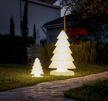 Besneeuwde kerstboom 40
